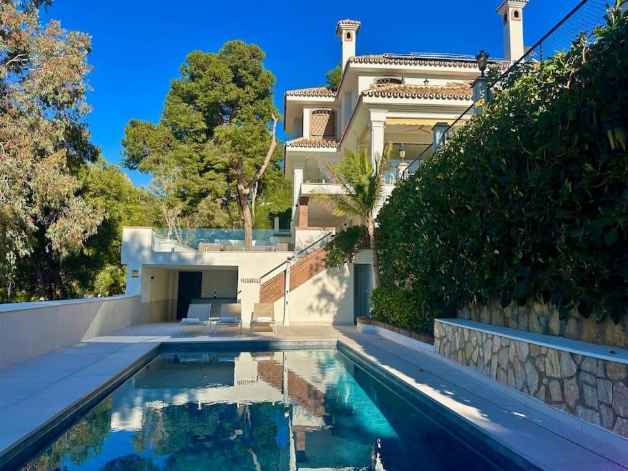 Villa Privada Con Piscina En