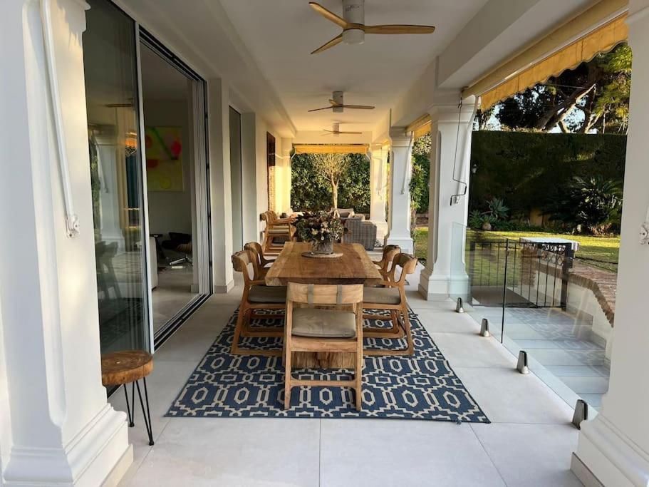 Privada Con Piscina En Villa Málaga